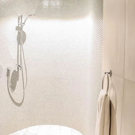 Apartman Luxury In The Center Of With Free Underground Garage *